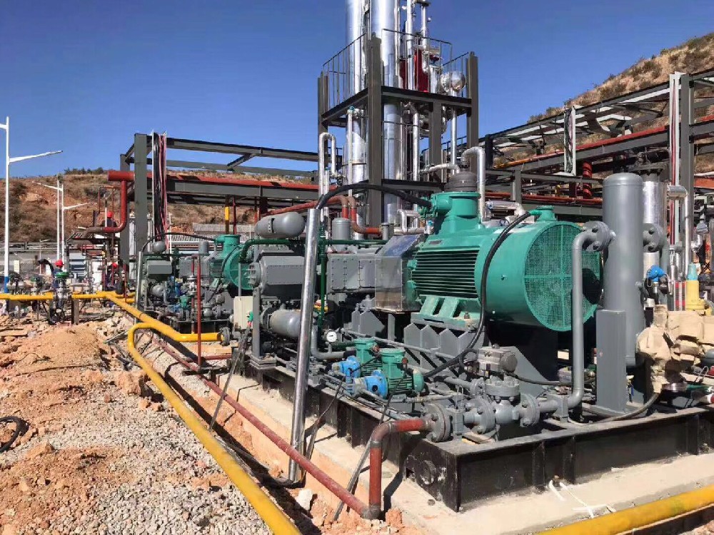 DW-2.8/16-50天然气压缩机用户现场图