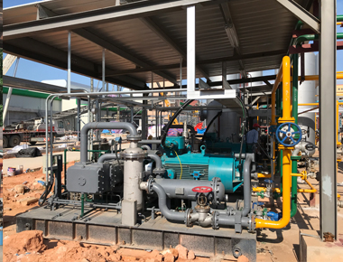 广东某公司DW-4.9/(1.5-2.5)-22天然气压缩机